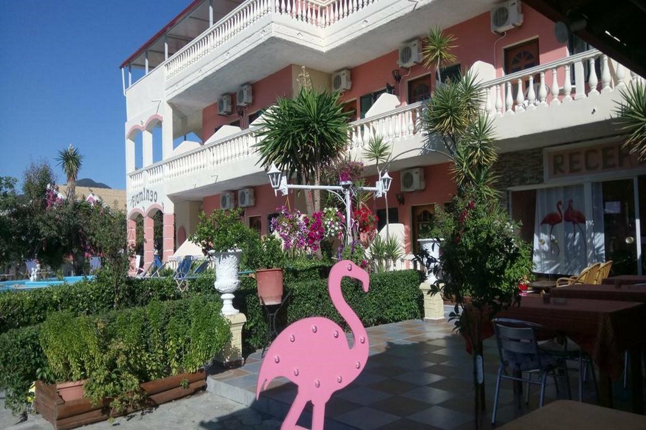 Flamingo Apartments Moraitika Corfu Buitenkant foto